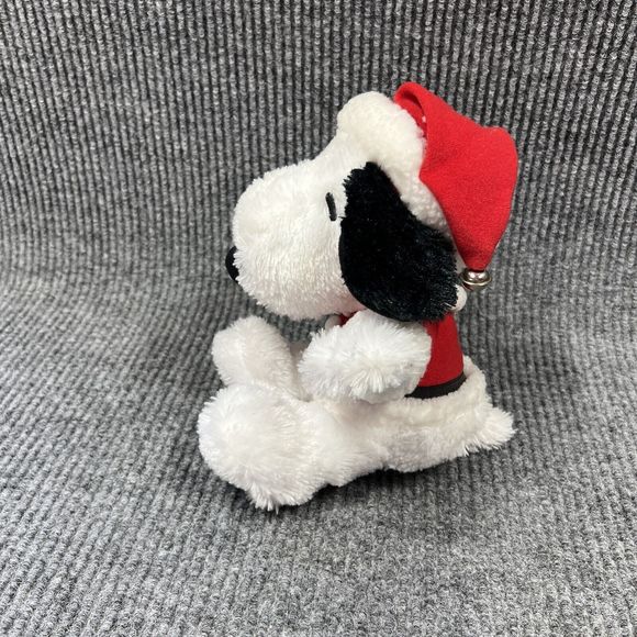 Hallmark Snoopy Santa Christmas 9" Plush Peanuts‎ Santa Embroidered Eyes Jingle - Picture 3 of 14